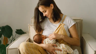 Quando a mãe volta a trabalhar: alimentação do bebê